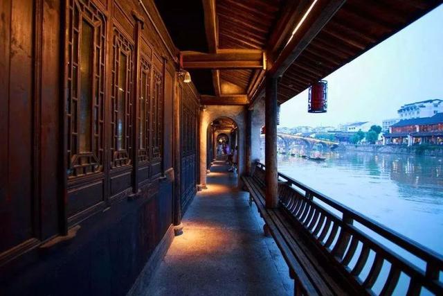 最适合退休养老的四座城市，环境优美，条件优越，你选择哪个？