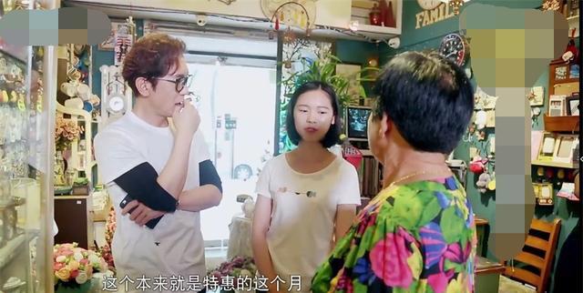 李咏曾替王宝强孝敬母亲，做了一碗白菜粉条炖豆腐，母亲感动落泪