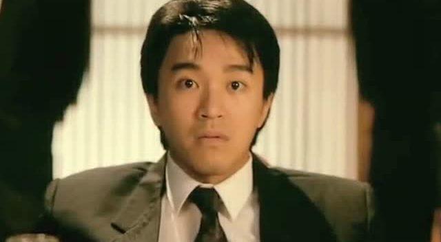 买豪车只为孝敬母亲，自己却骑自行车！