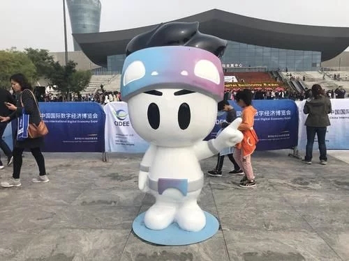 已经进入老龄社会很多年的日本，为什么没有发明出养老机器人